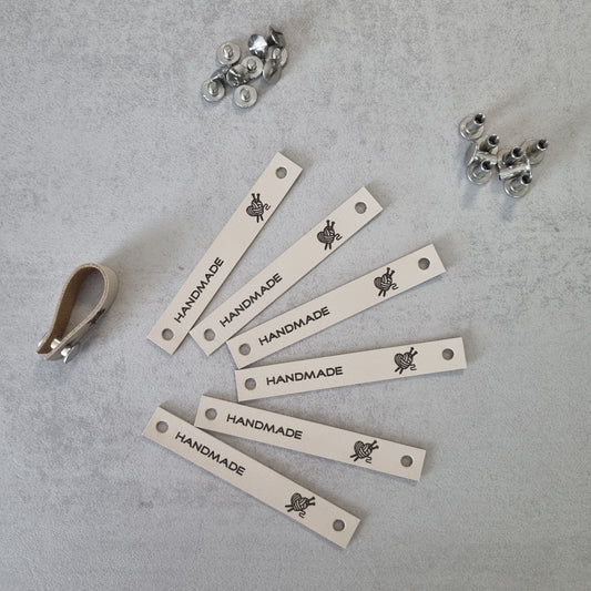 Etikett Label "HANDMADE" aus Leder mit Schraube
