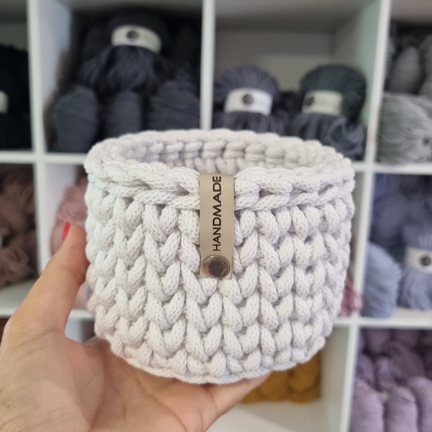 Etikett Label "HANDMADE" aus Leder mit Schraube