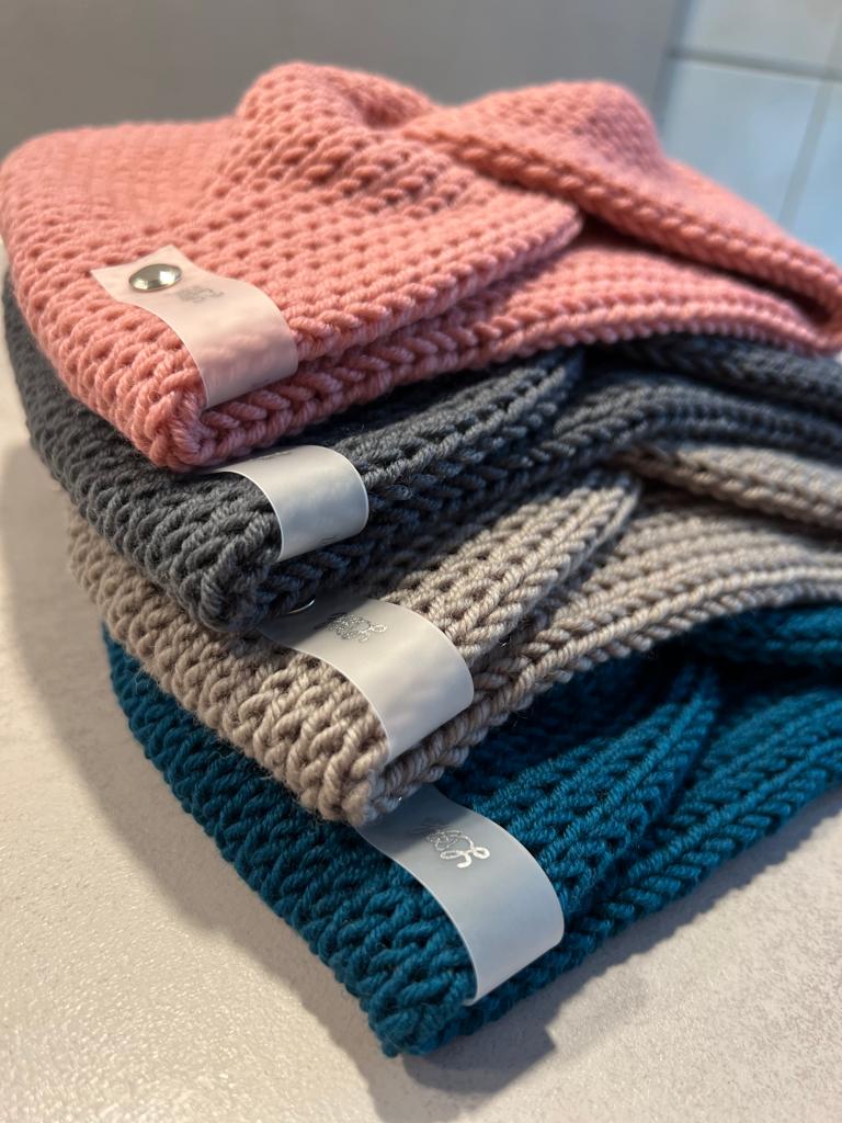 Stirnband Twist aus 100 % Merinowolle