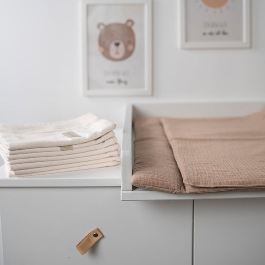 Wickelauflage Musselin mit Unterlage – natürlich & kuschelig für dein Baby