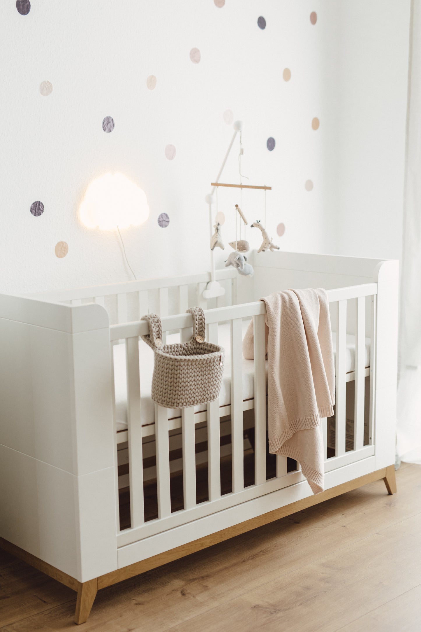 Hängekörbchen für das Babybett