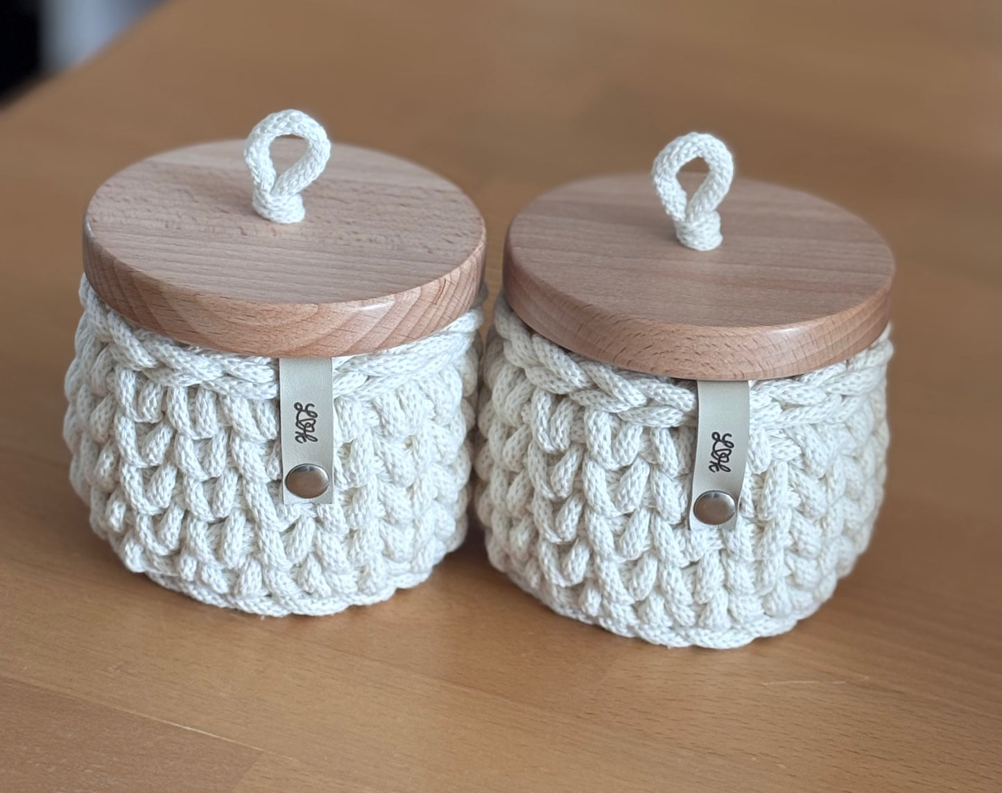 Aufbwahrungskorb mit Holzdeckel