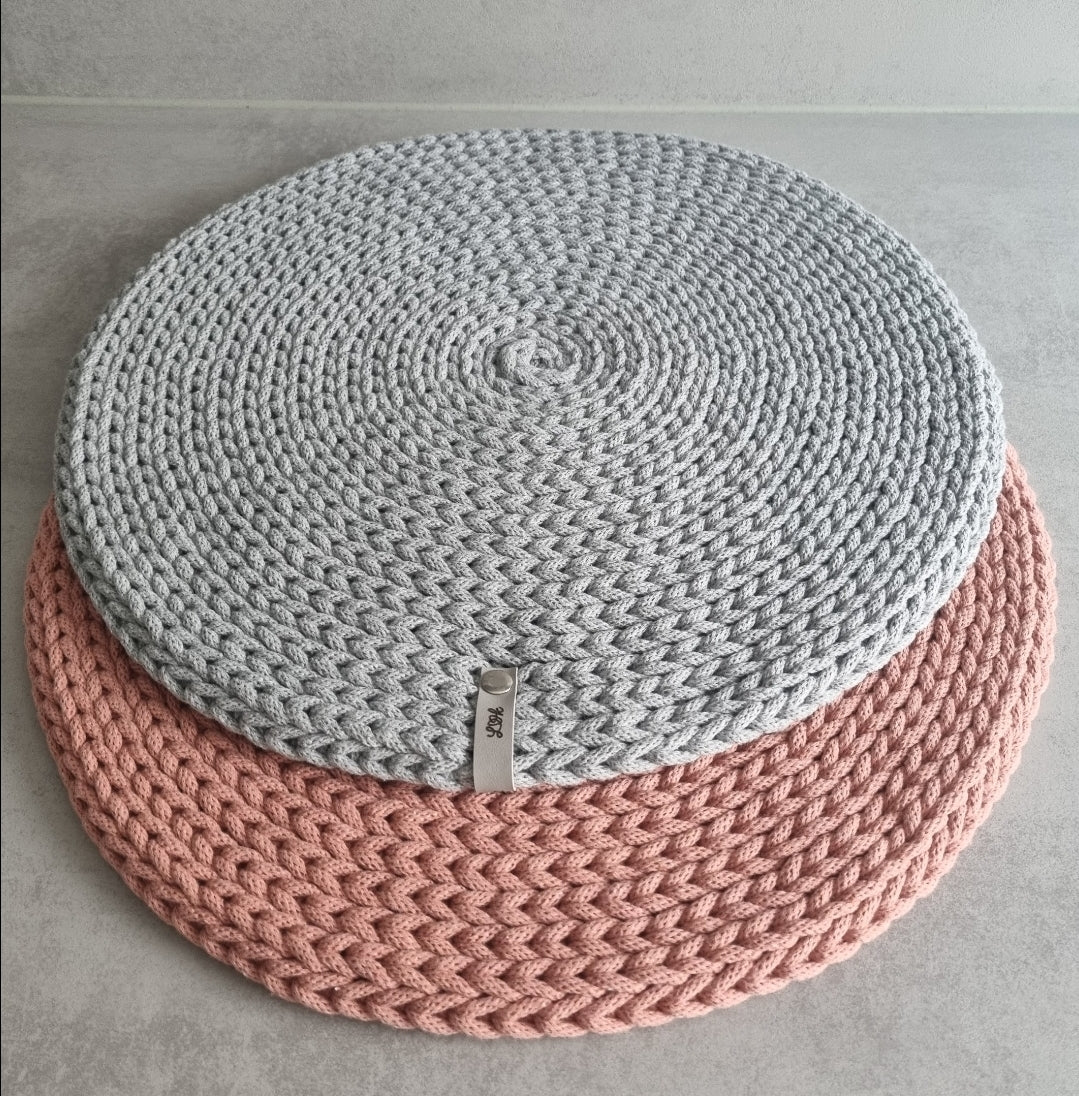 Platzsets Tischsets rund gehäkelt aus recycling-Baumwolle