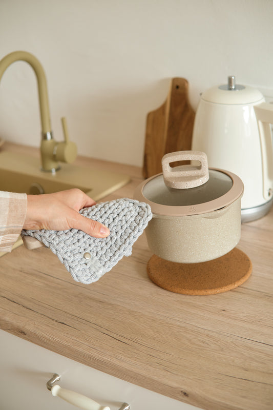 Set di 2 presine all'uncinetto sottobicchieri per pentole realizzati con sottobicchieri in cotone riciclato per la cucina