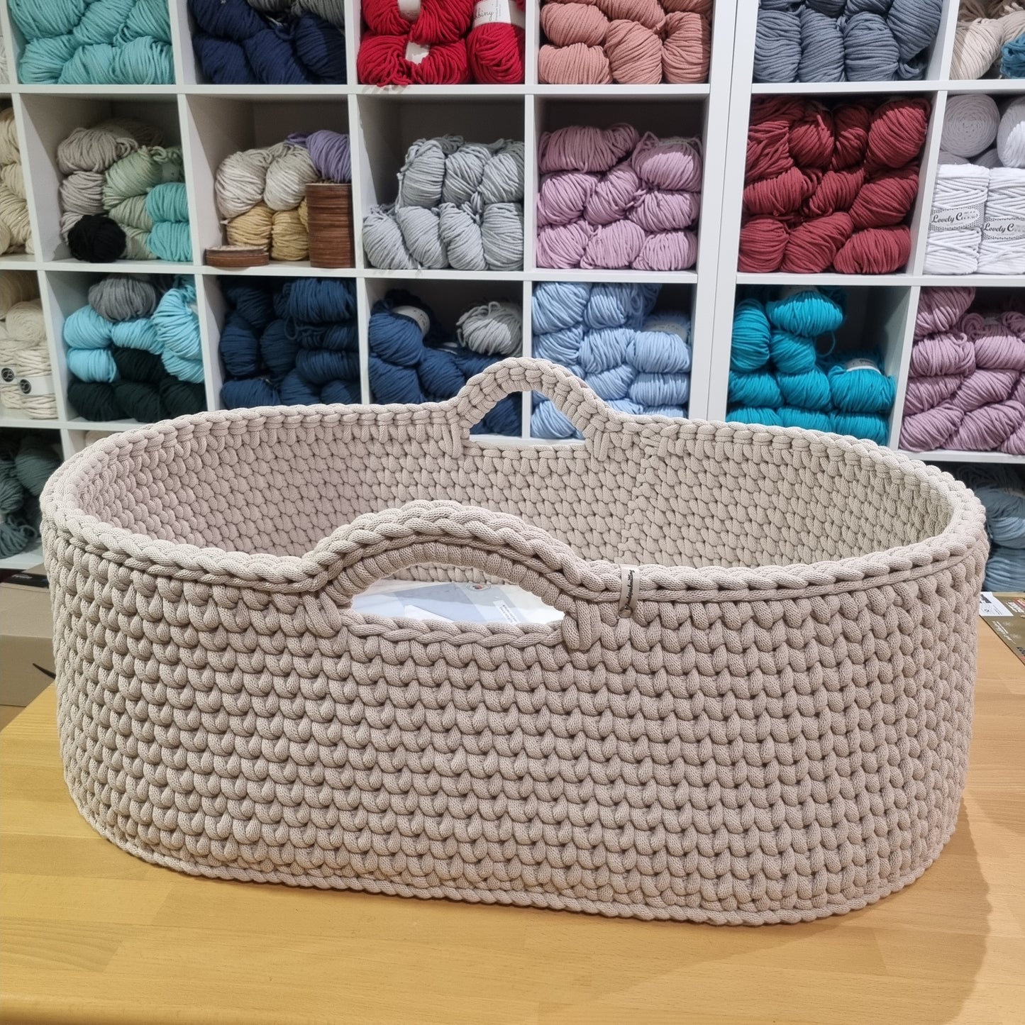 Berceau bébé panier moïse au crochet en coton Oeko-Tex