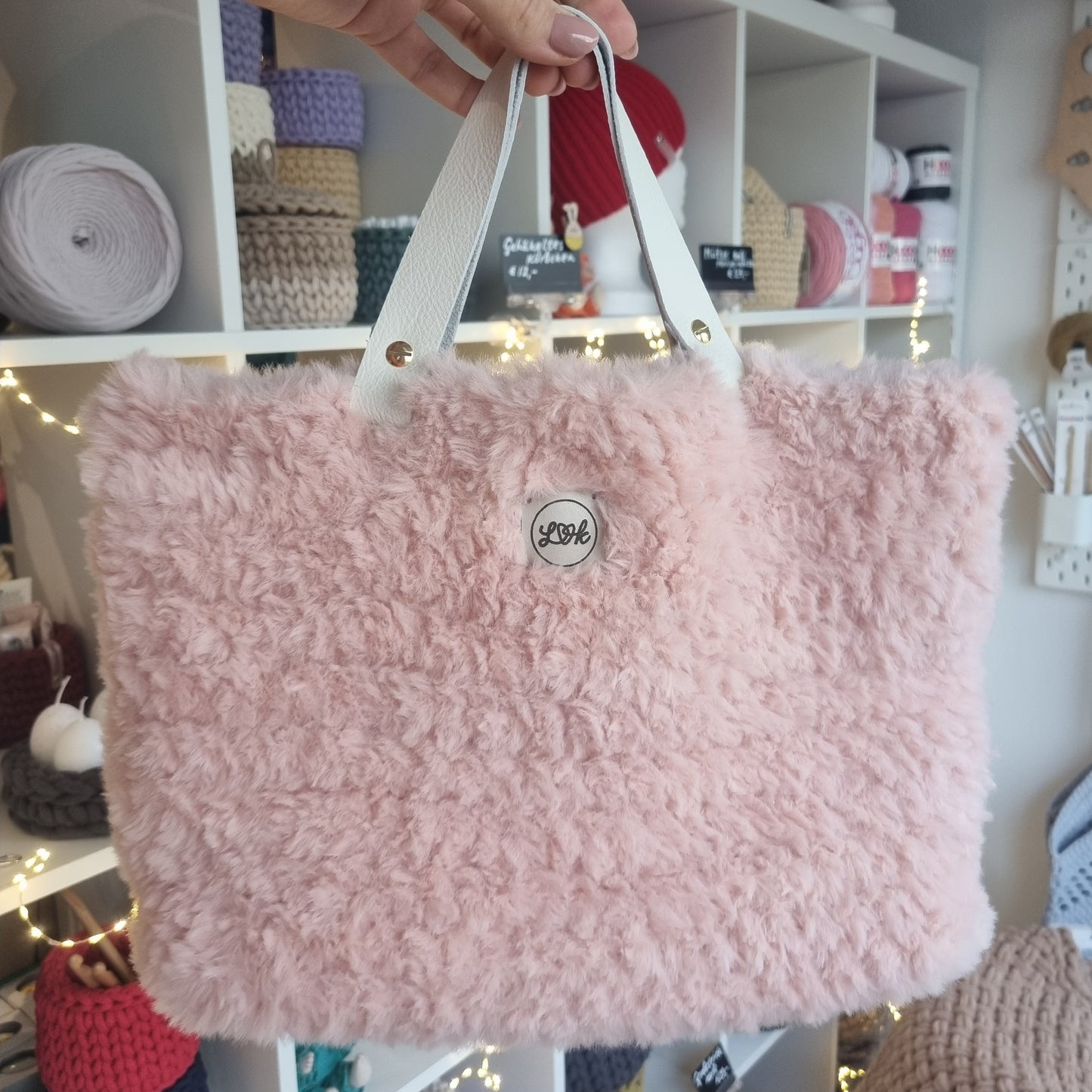 Kuschelige Kunstfell-Handtasche