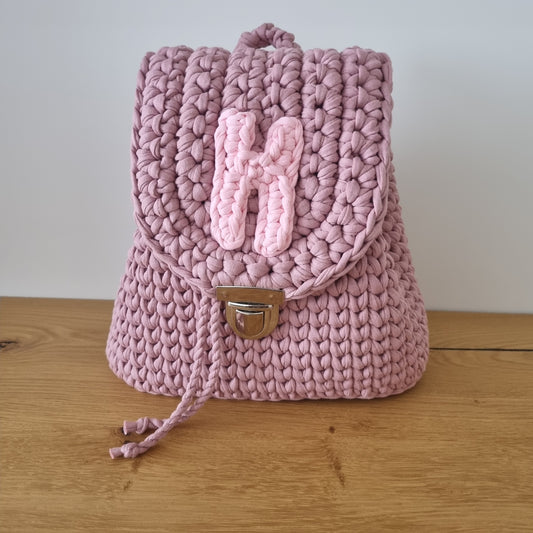 Mochila única con letras personalizables para jardín de infantes y compañía.