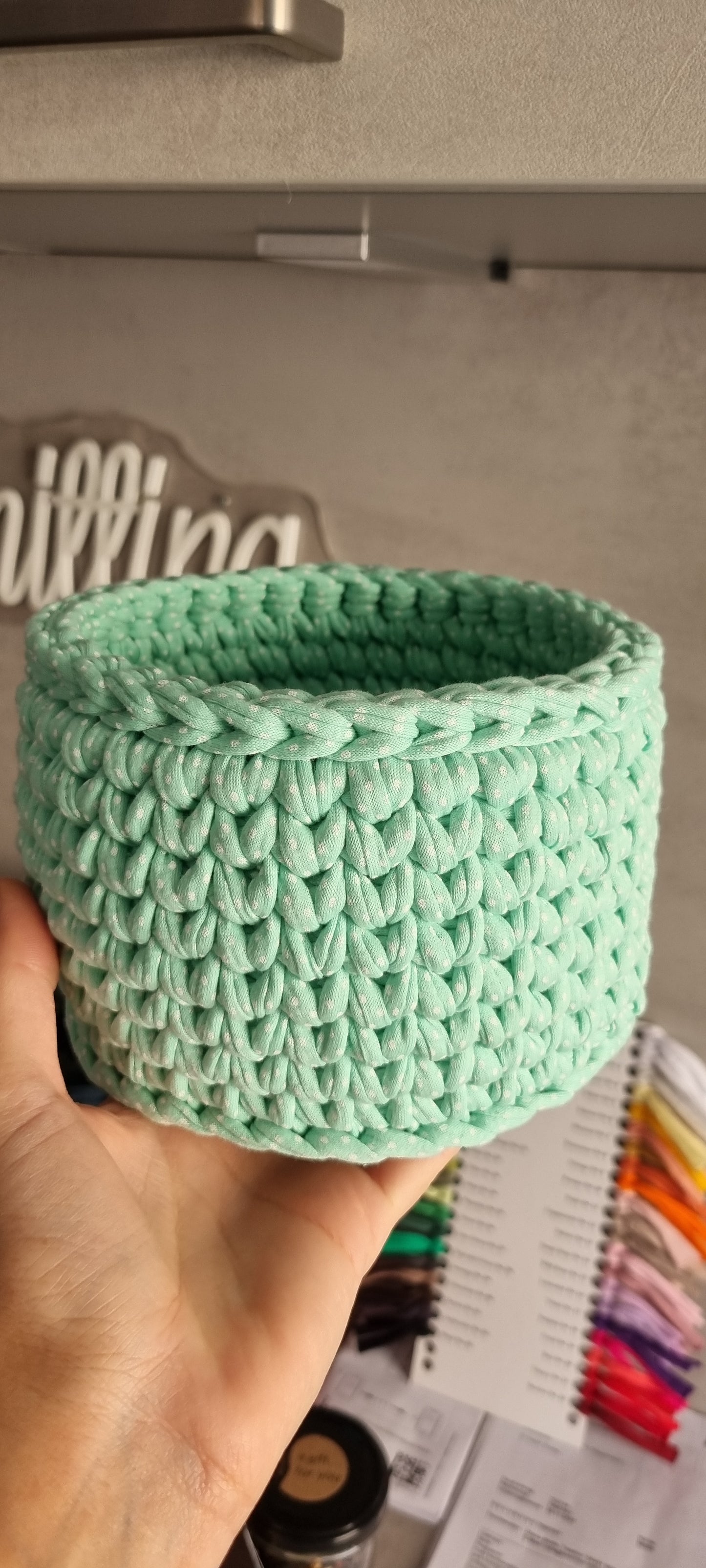 Crochet basket 15cm bottom diameter