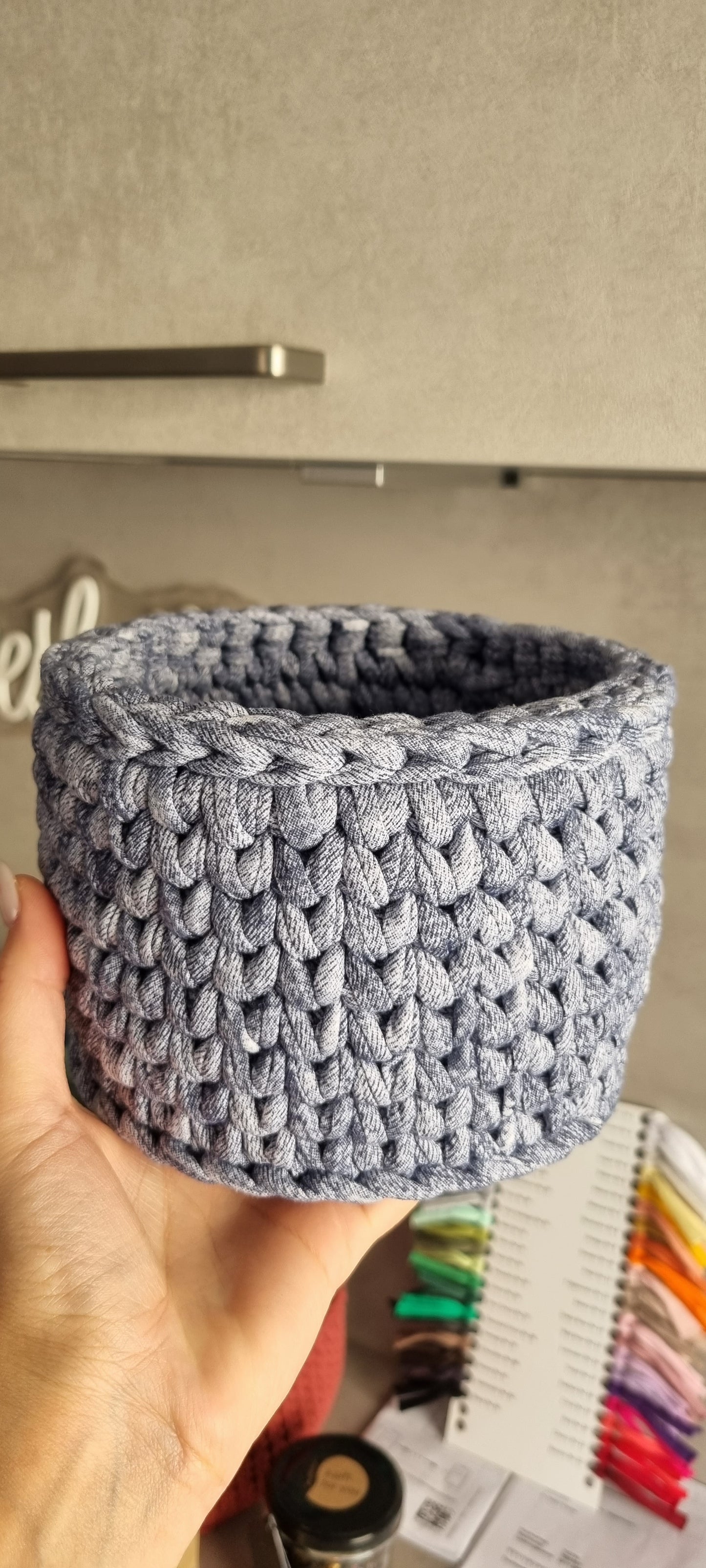 Crochet basket 15cm bottom diameter