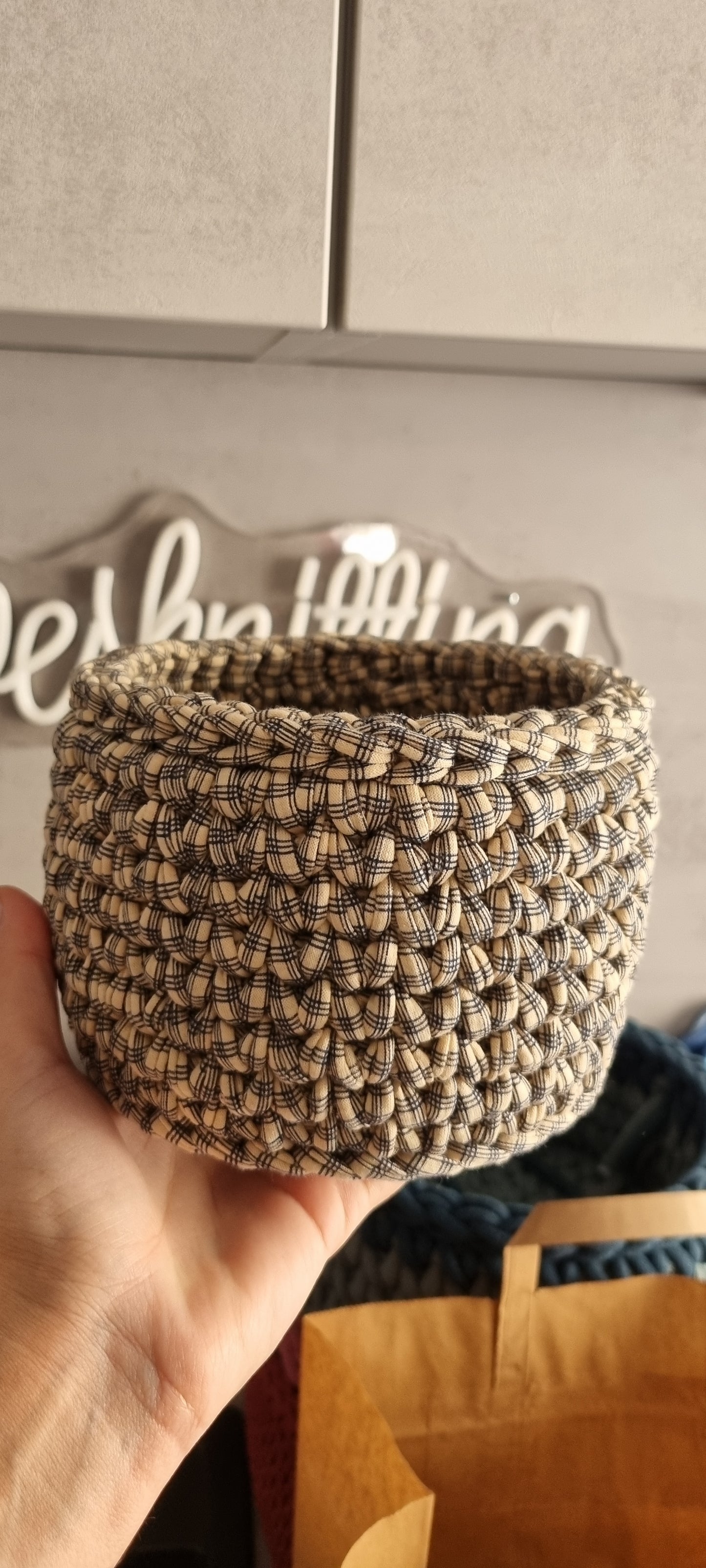 Crochet basket 15cm bottom diameter