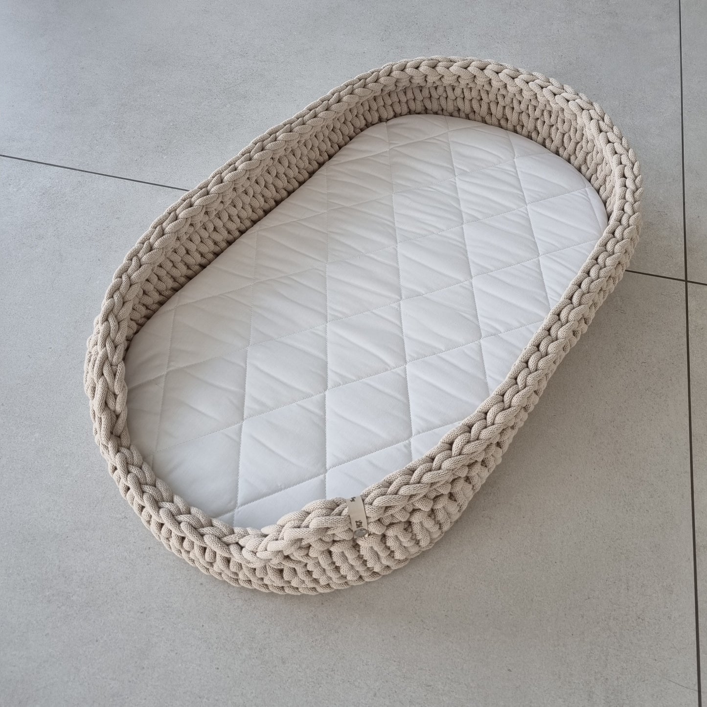 Wickelkorb mit Holzboden gehäkelt aus recycelten Öko-Tex Baumwolle