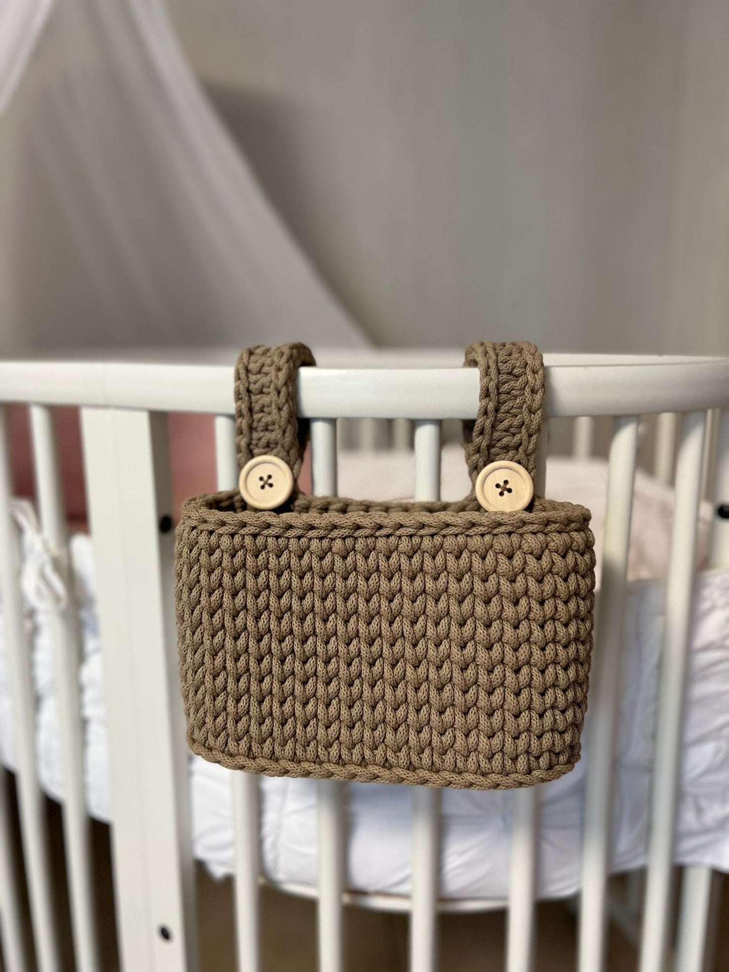 Hängekörbchen für das Babybett