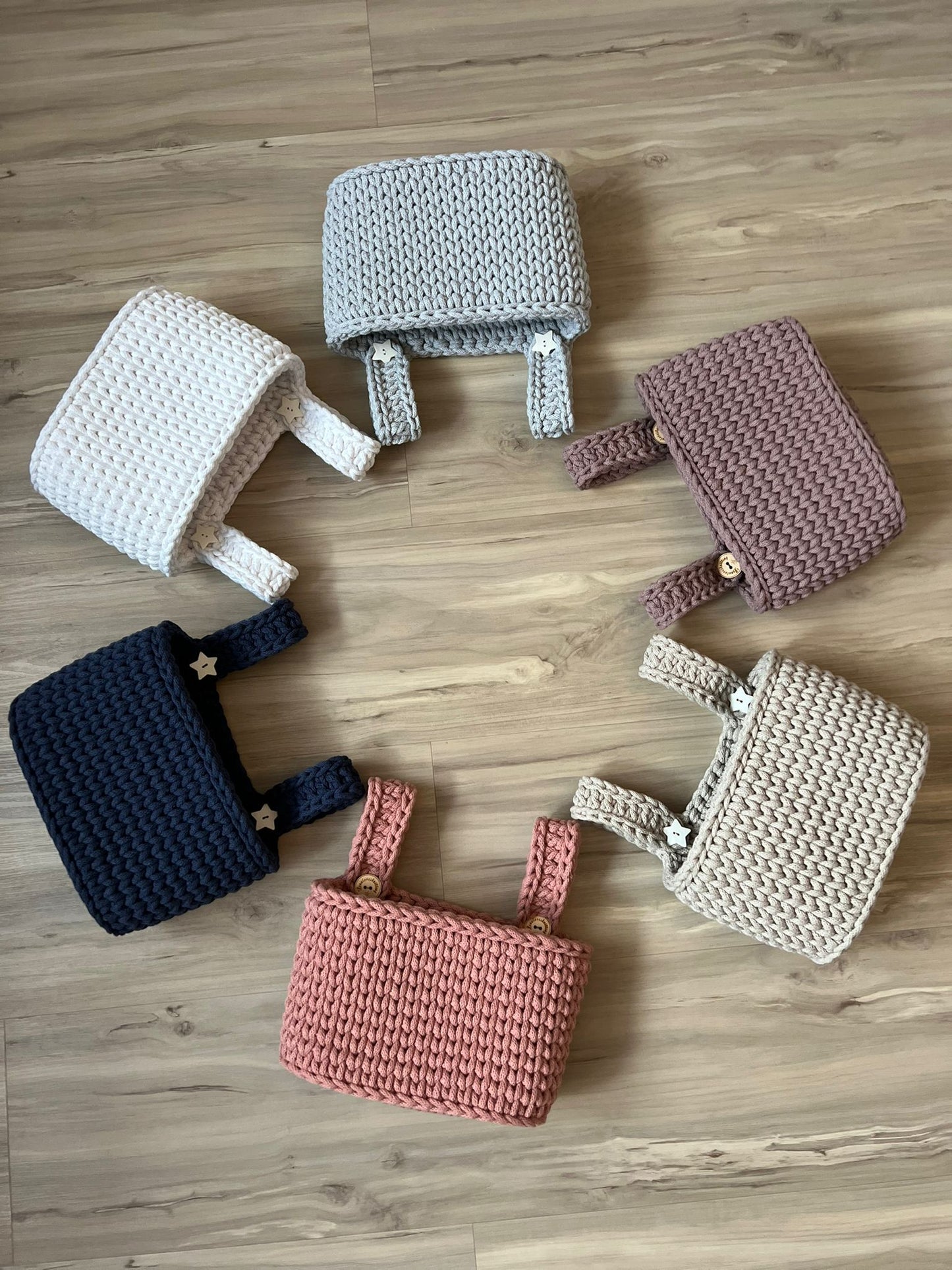 Hängekörbchen für das Babybett