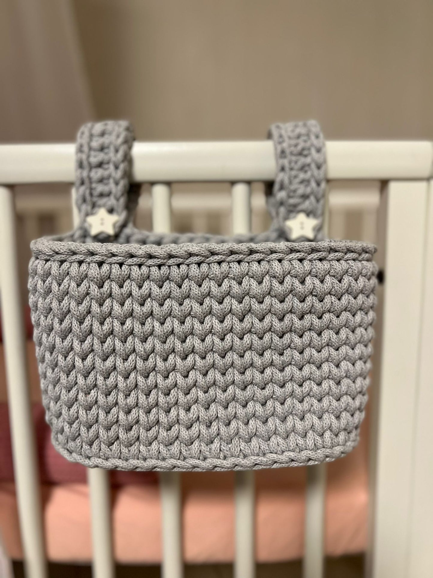 Hängekörbchen für das Babybett