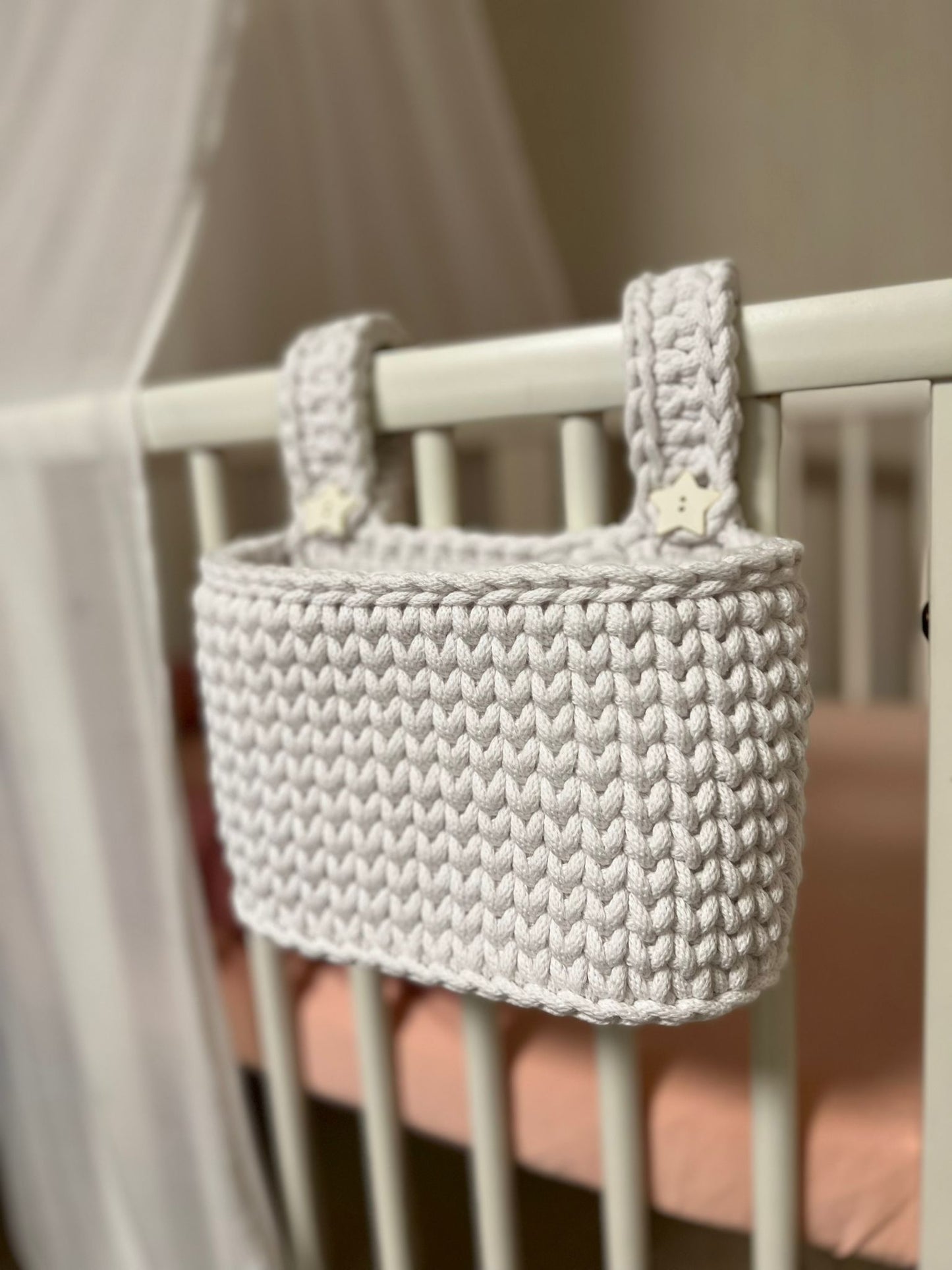 Hängekörbchen für das Babybett