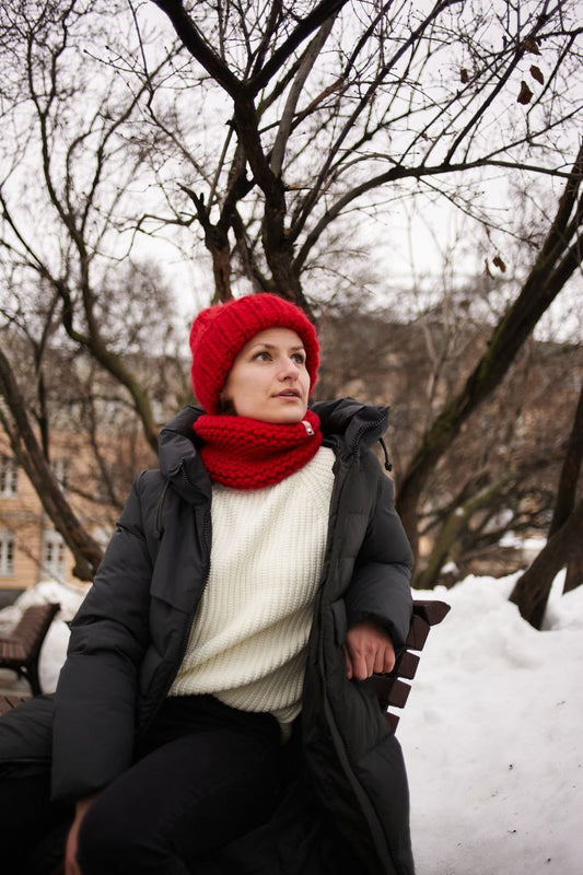 Hang-knitted winter hat and loop scarf made of extra-thick 100% wool (Peru)