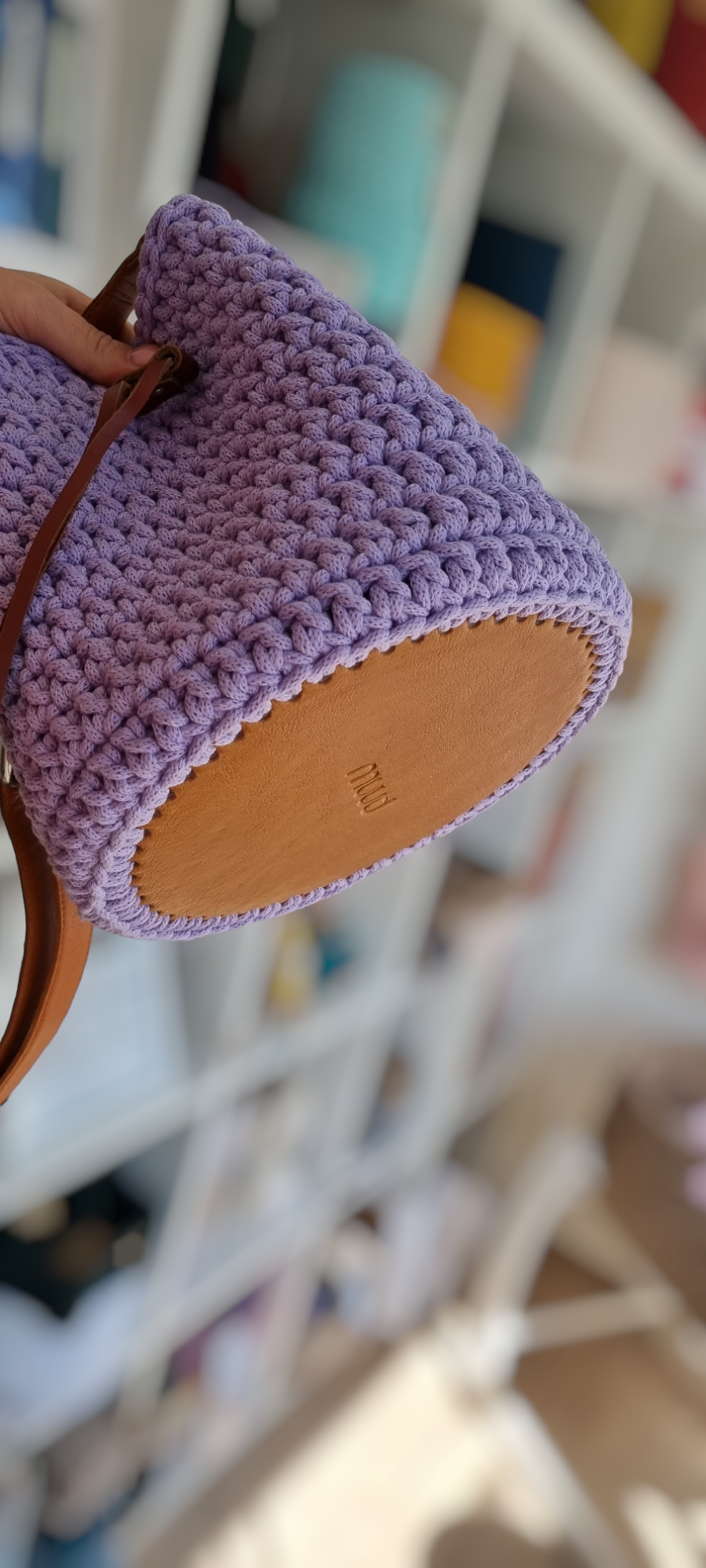 Gehäkelte Handtasche "Torba" mit Echtlederelementen