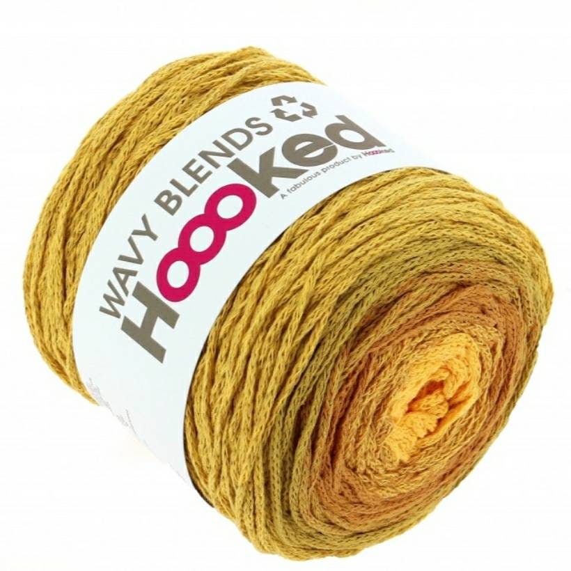 Hoooked Wavy Blends Gradient Yarn Bobbel Recycled Cotton Crochet Yarn Knitted Yarn Gradient Yarn cake Multicolor