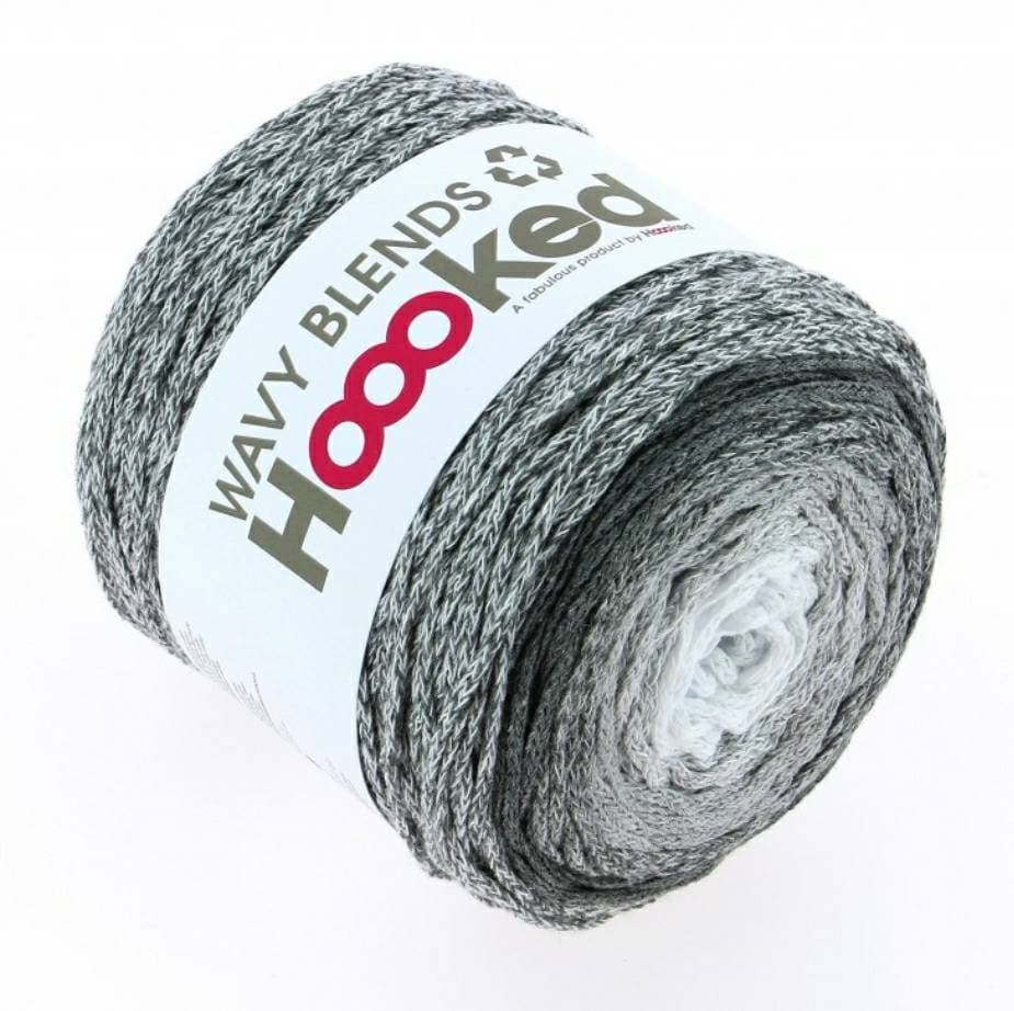 Hoooked Wavy Blends Gradient Yarn Bobbel Recycled Cotton Crochet Yarn Knitted Yarn Gradient Yarn cake Multicolor