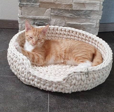 Katzenkorb Katzenbett Hundekorb Kitten Welpen aus 100% recycelten Baumwollgarn gehäkelt