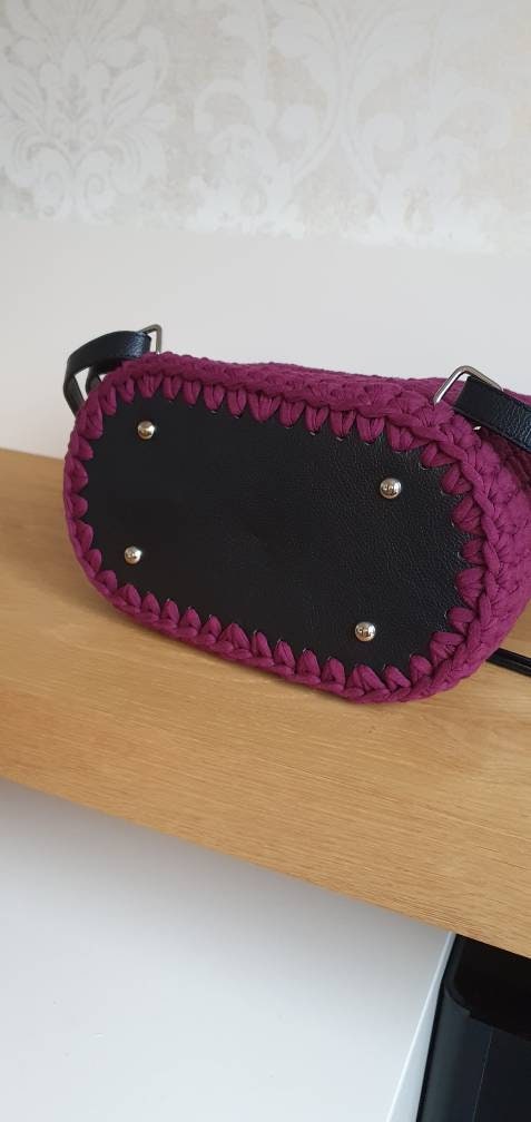 Handgemachter kleiner Rucksack mit veganem Leder