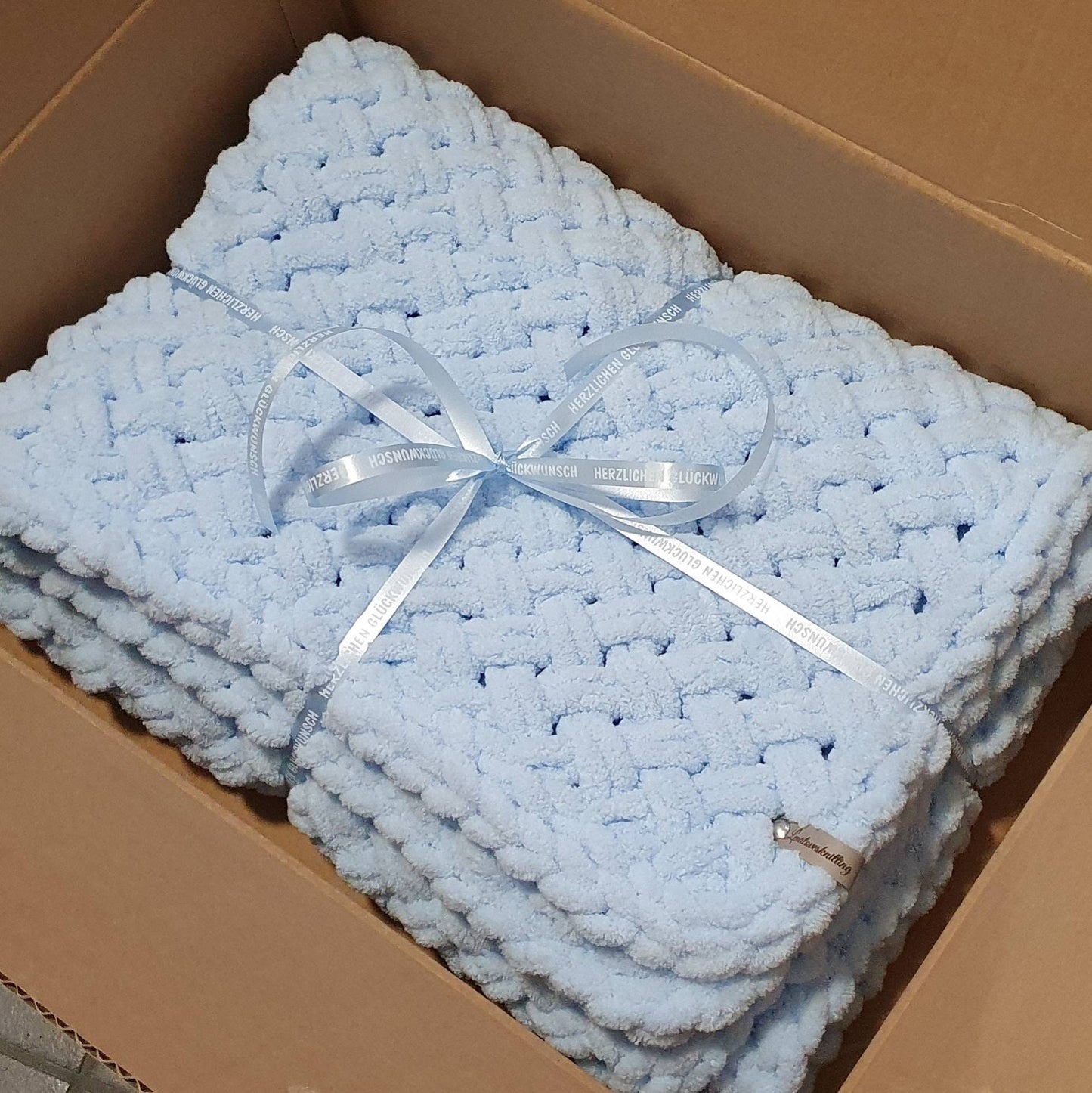 Handgestrickte Decke Babydecke Neugeborenendecke Kuscheldecke Einschlagdecke kuschelig weich Karo-Muster Baby Geschenk Babyparty Babyshower