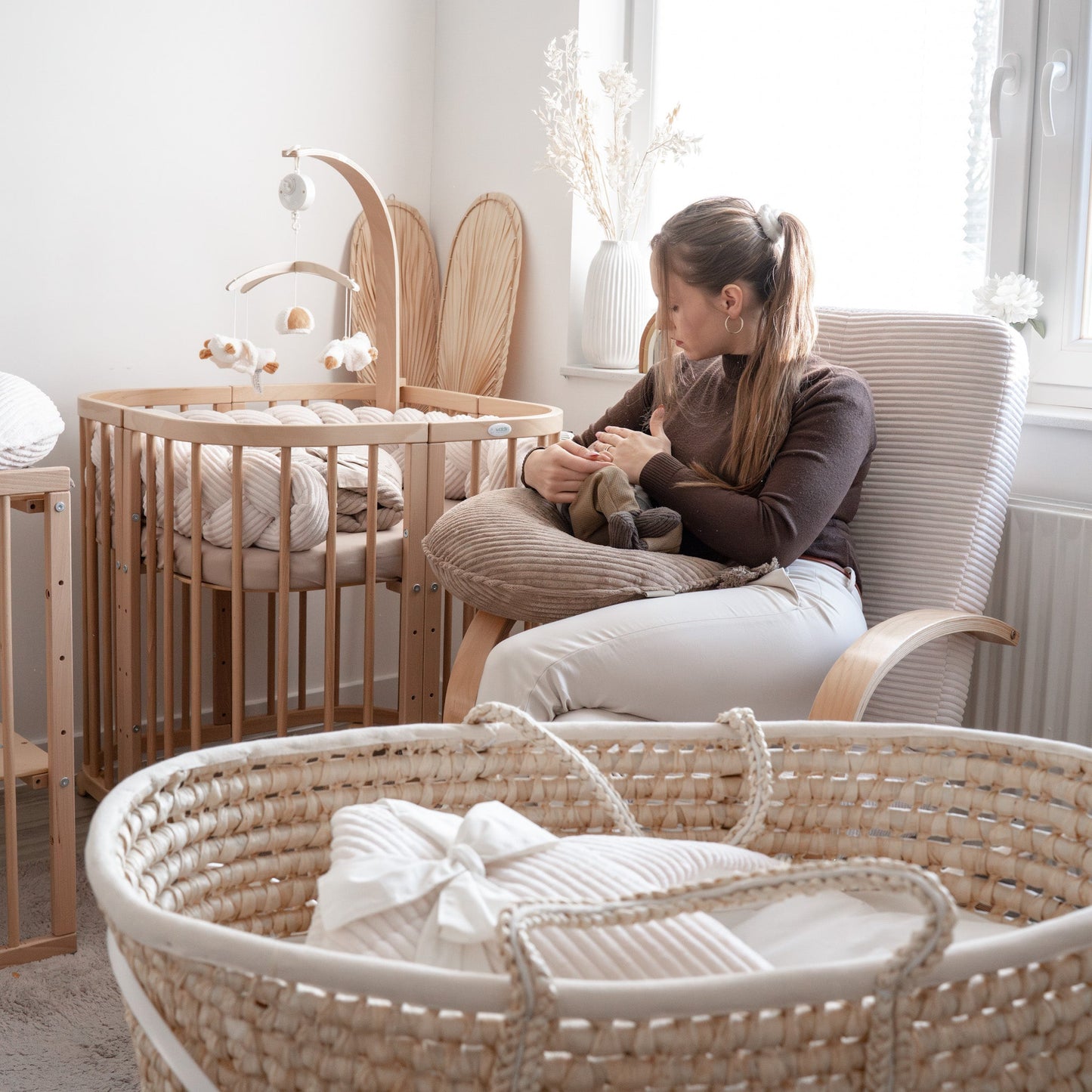 Stillkissen Halbmond Cord – Komfort, Unterstützung & stilvolle Optik