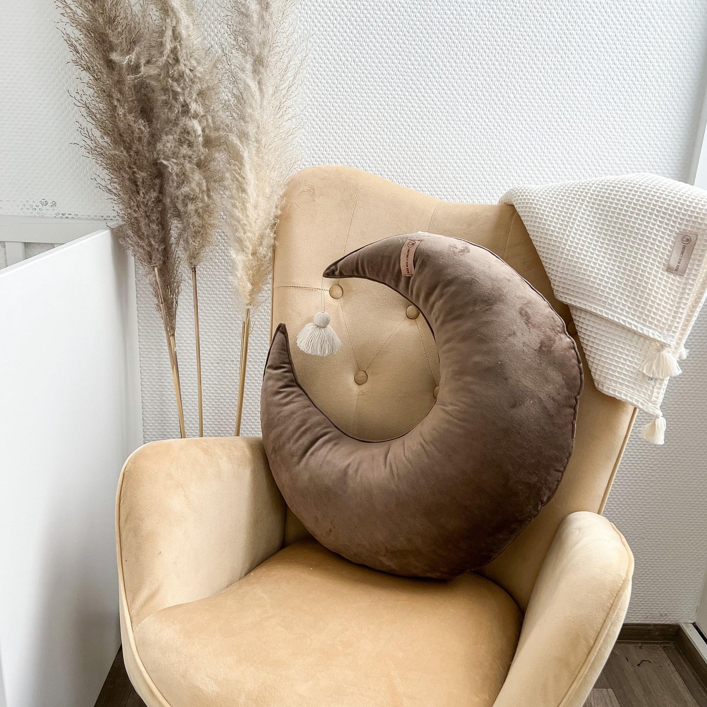 Stillkissen Halbmond Velours– Komfort, Unterstützung & vielseitige Nutzung