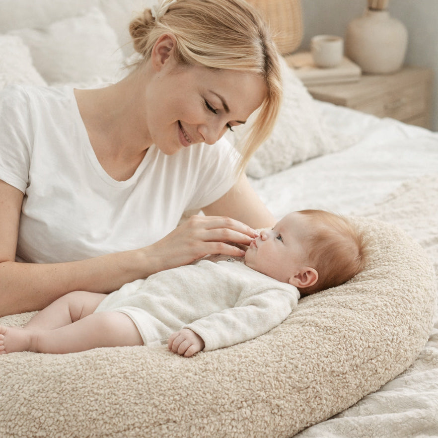 Stillkissen & Schwangerschaftskissen Bouclé Teddy XXL – ergonomisch, weich & vielseitig