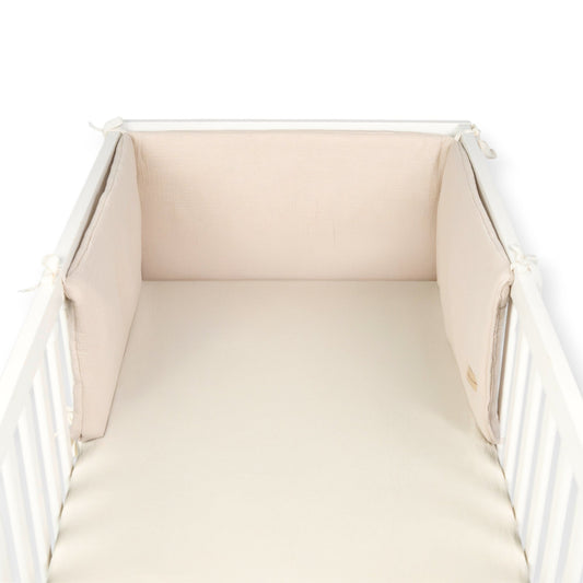Bettumrandung Musselin für Babybett & Beistellbett – Weich, Sicher & Handgefertigt