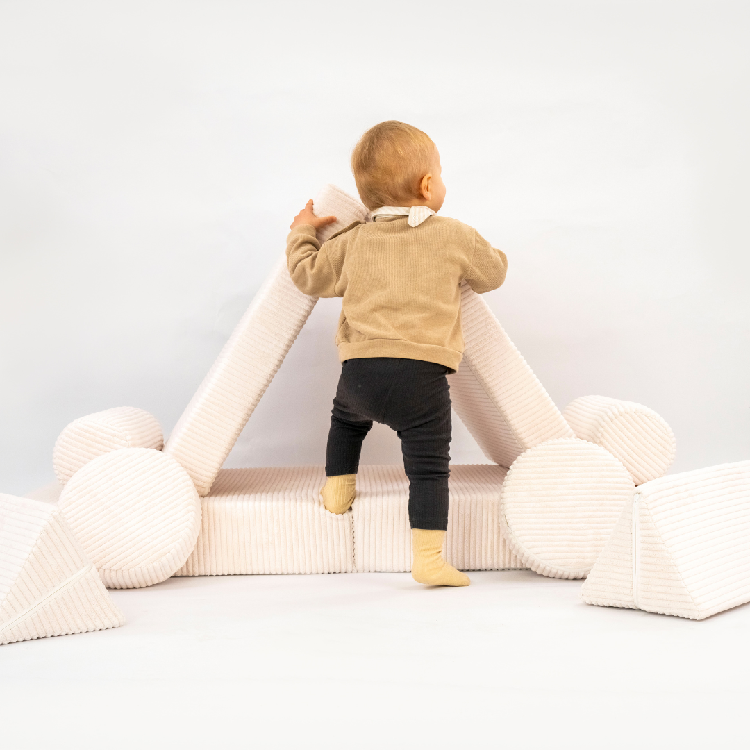 Spielsofa Cord – Kreativer Spielspaß & Gemütlichkeit