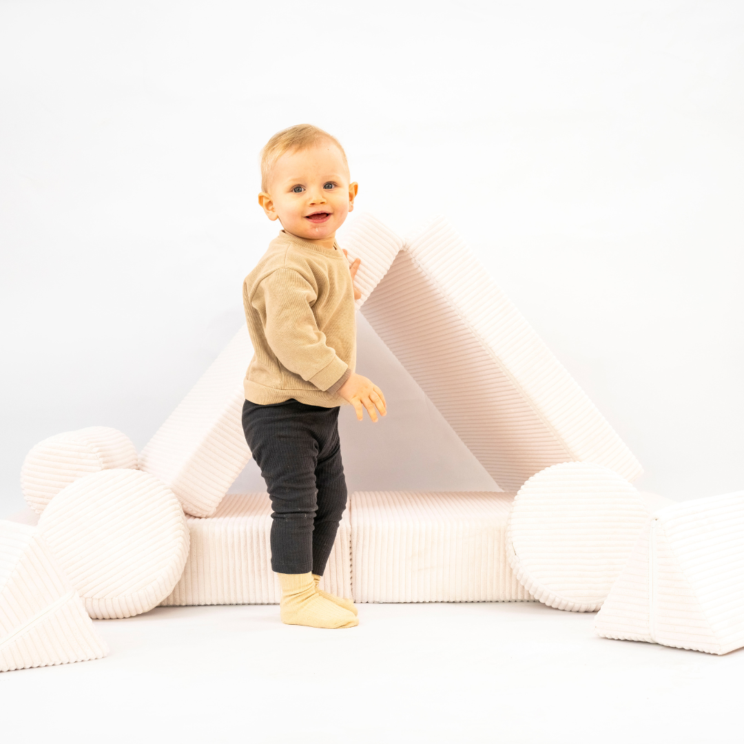 Spielsofa Cord – Kreativer Spielspaß & Gemütlichkeit