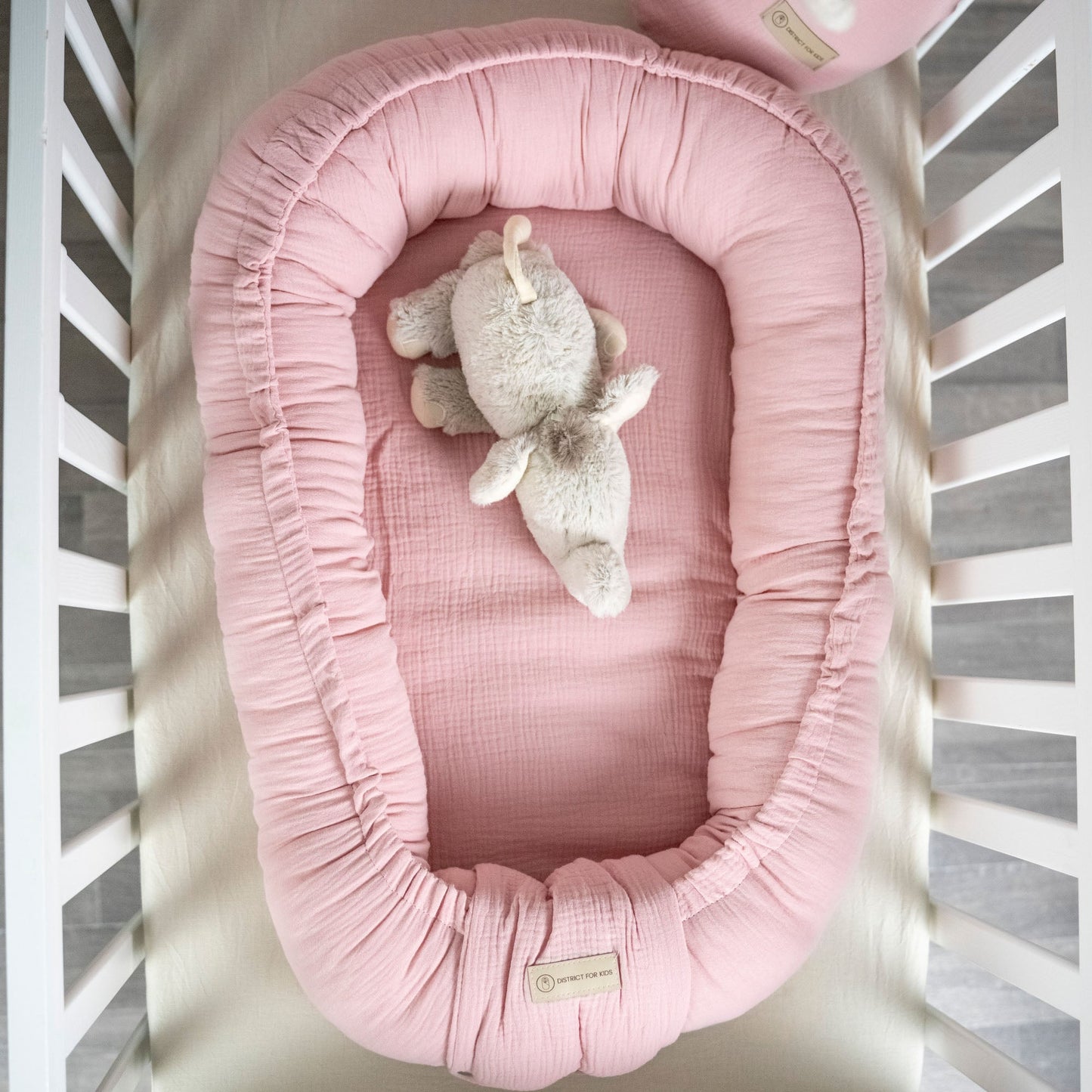 Babynestchen Musselin – Weicher mitwachsender Baby Kokon