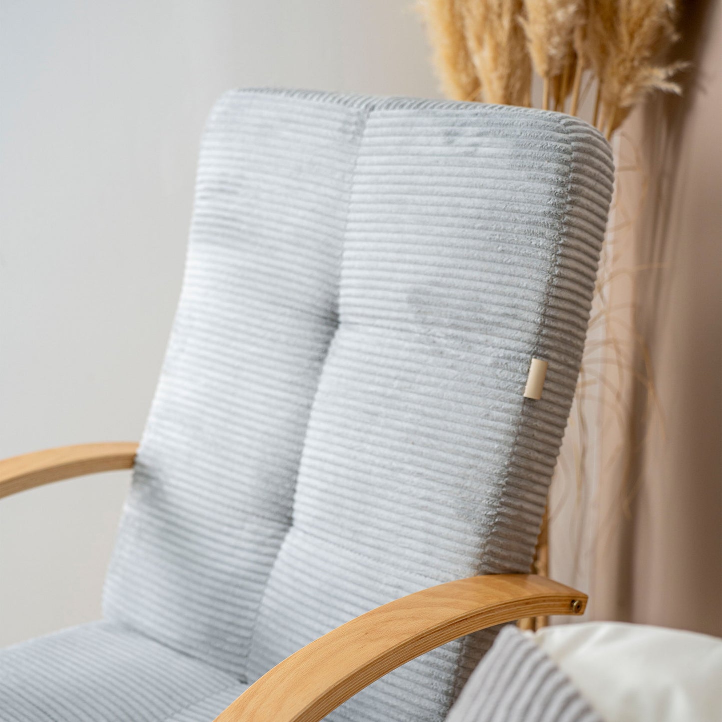 Stillsessel aus Cord – Ergonomisch, stilvoll & vielseitig einsetzbar