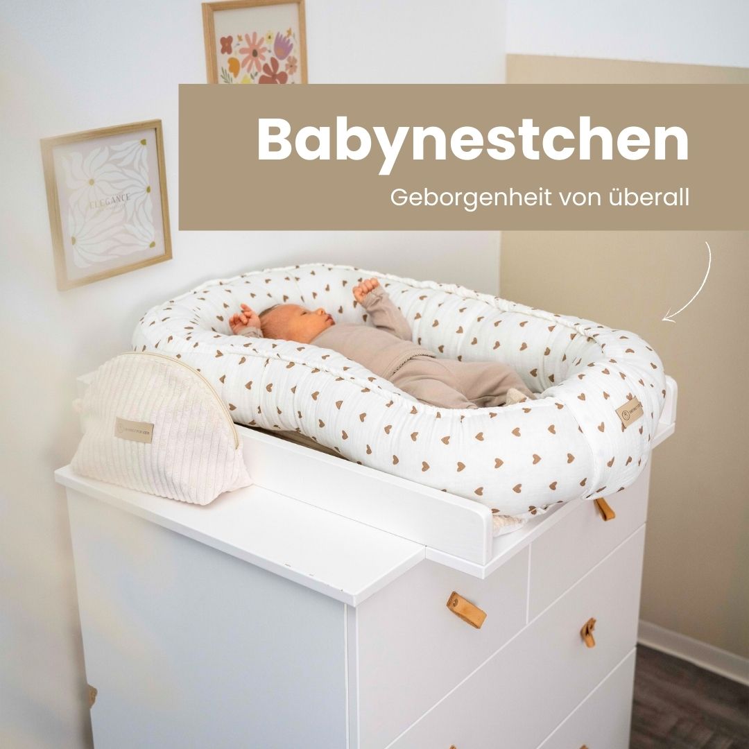 Babynestchen Musselin Herzen braun – Weicher mitwachsender Baby-Kokon