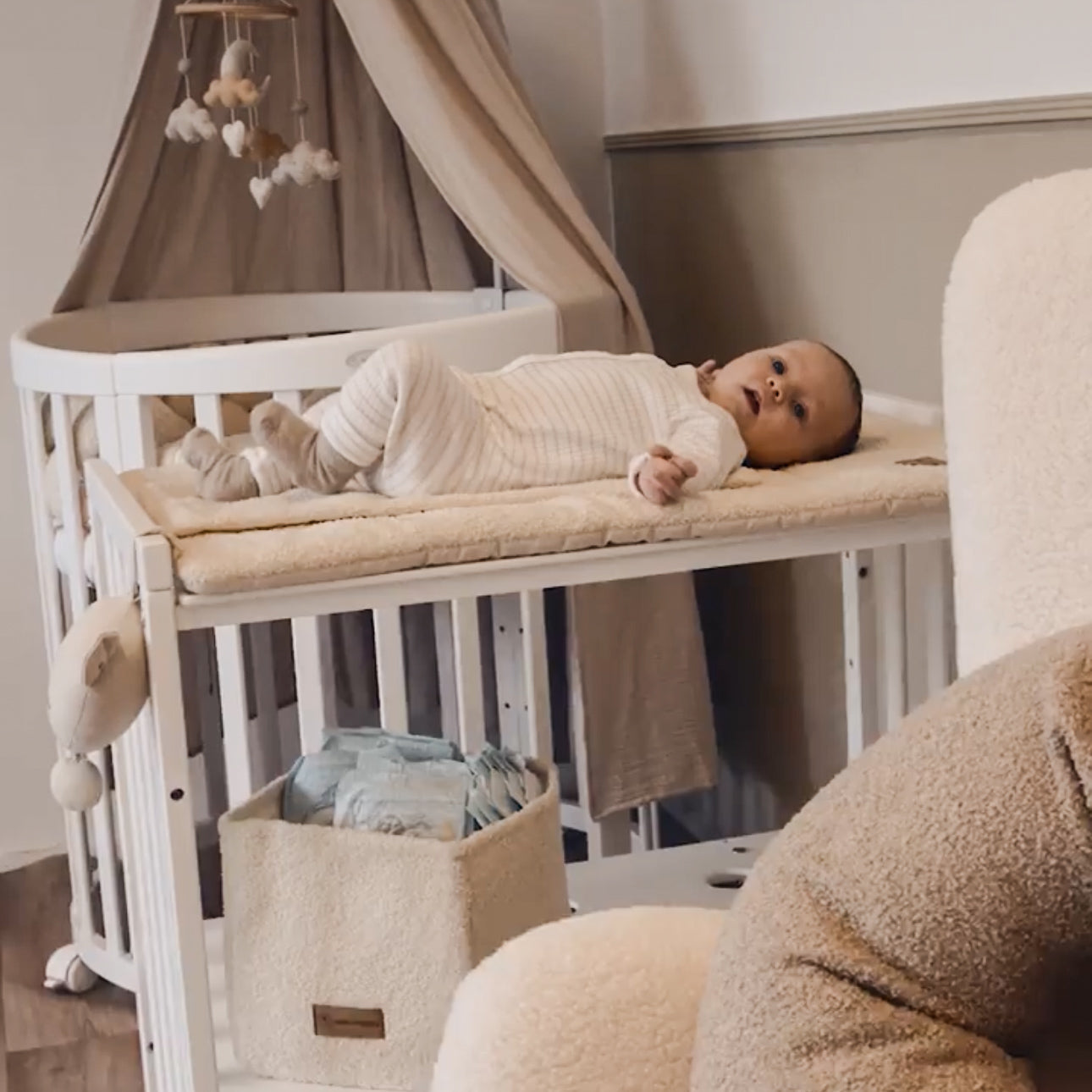 Wickelauflage Teddy Bouclé mit Unterlage – natürlich & kuschelig für dein Baby