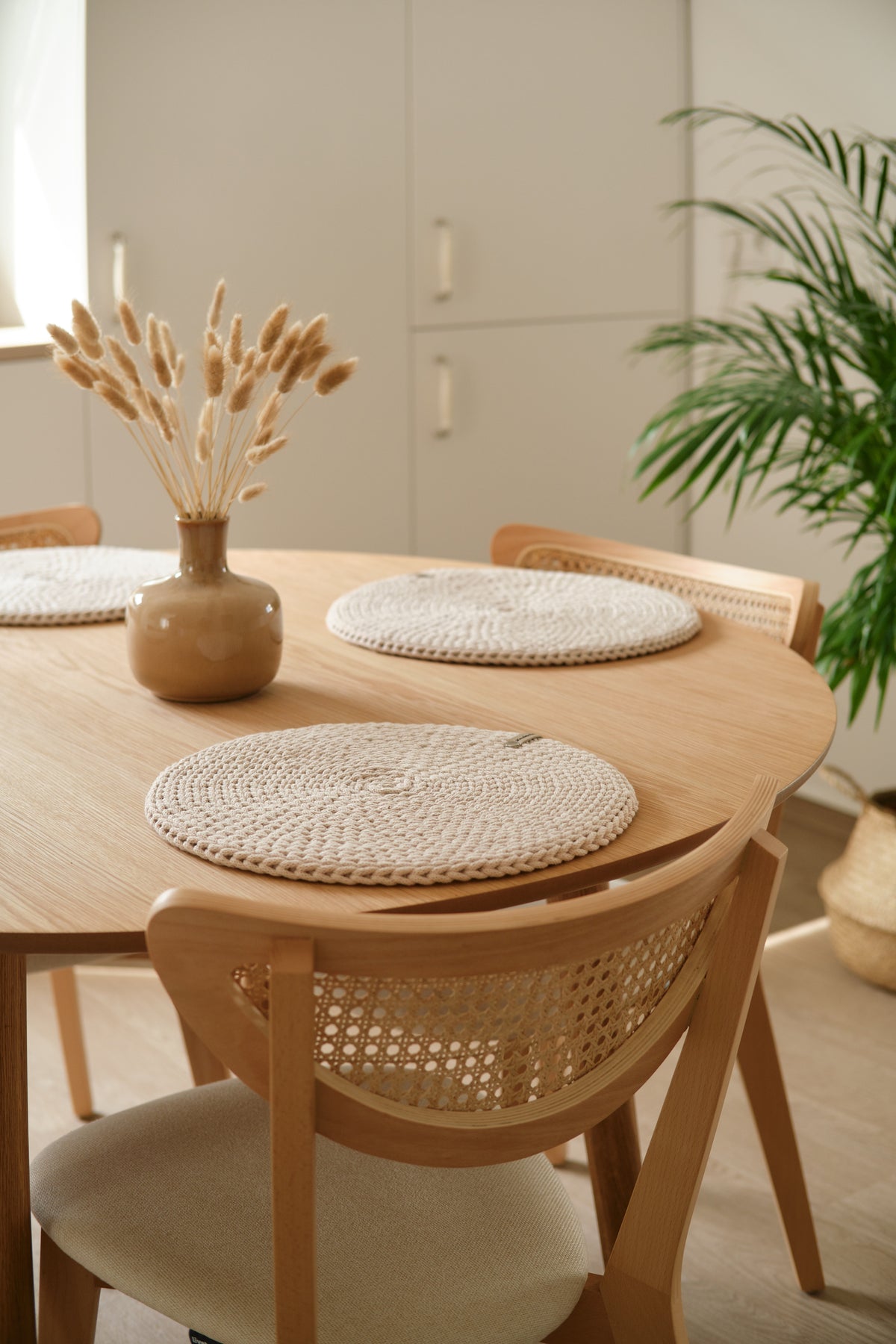 Platzsets Tischsets rund gehäkelt aus recycling-Baumwolle ...