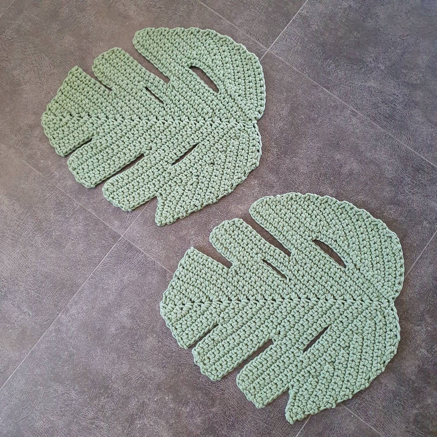 Table decoration Placemats Coaster Bathroom carpet Toilet mat Table runner Crocheted in the form of a Monstera leaf